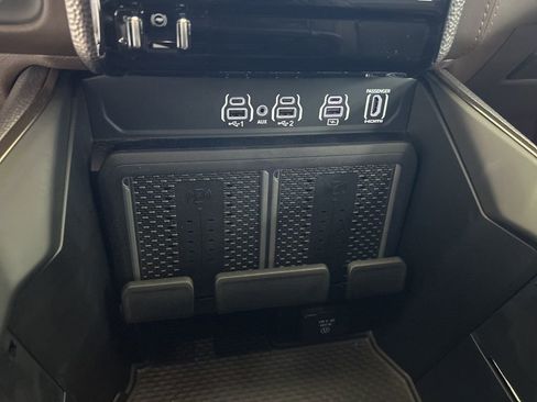 Used 2025 RAM 2500 Limited image 53