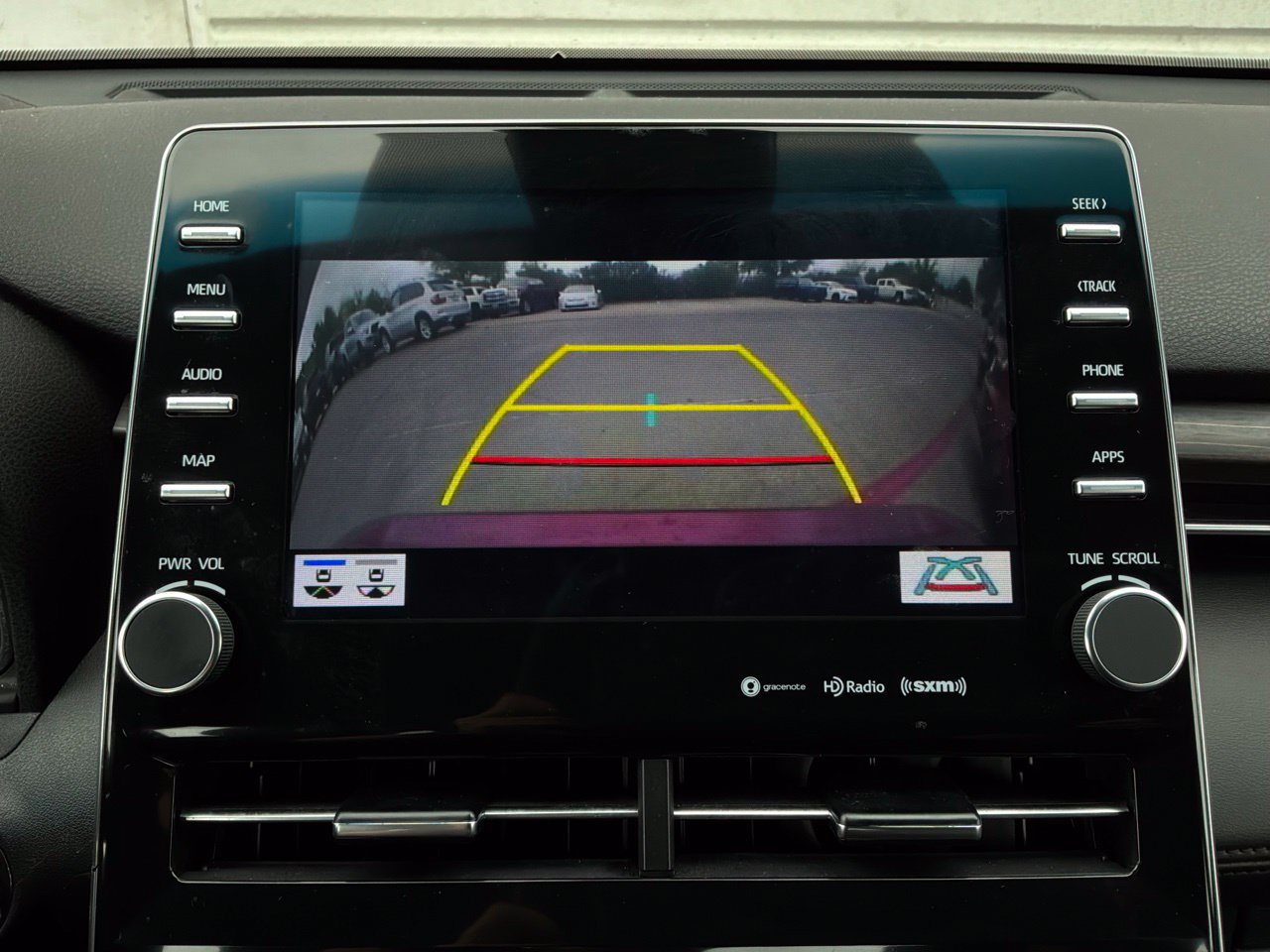 Used 2022 Toyota Avalon XLE FWD image 36