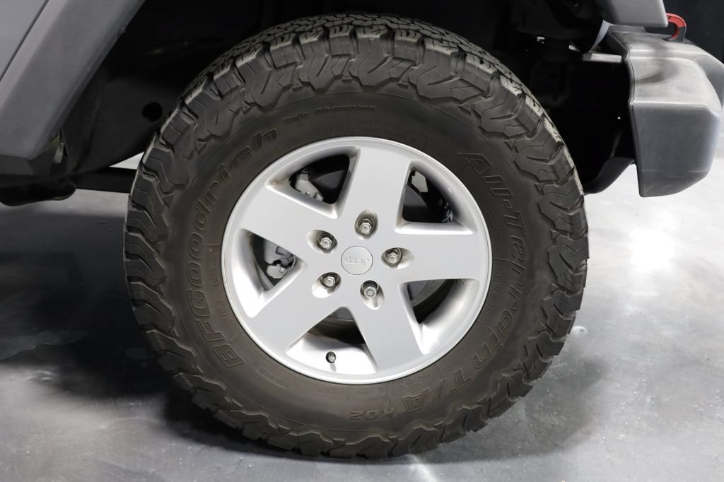 Used 2014 Jeep Wrangler Unlimited Sport w/ Quick Order Package 24S AWD/4WD image 36