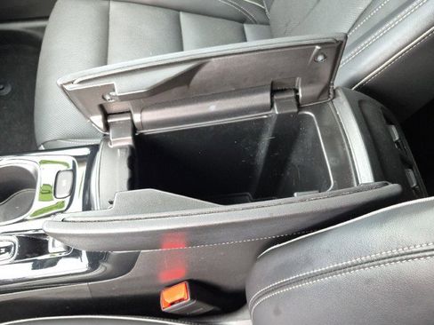 Used 2023 Buick Envision Essence image 26