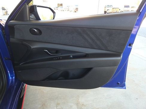 Used 2022 Hyundai Elantra N image 40