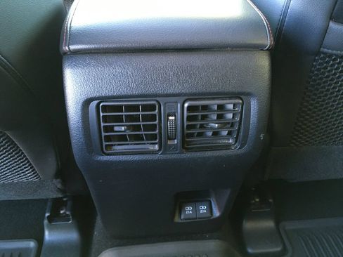 Used 2015 Toyota Highlander XLE AWD/4WD image 26