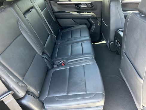 Used 2025 Chevrolet Tahoe Z71 AWD/4WD image 11