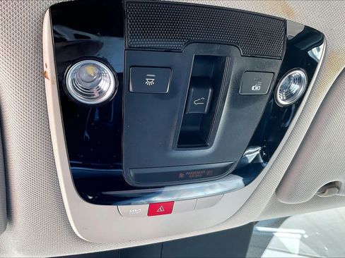 Used 2025 Kia Sorento S w/ Panoramic Sunroof Package FWD image 32