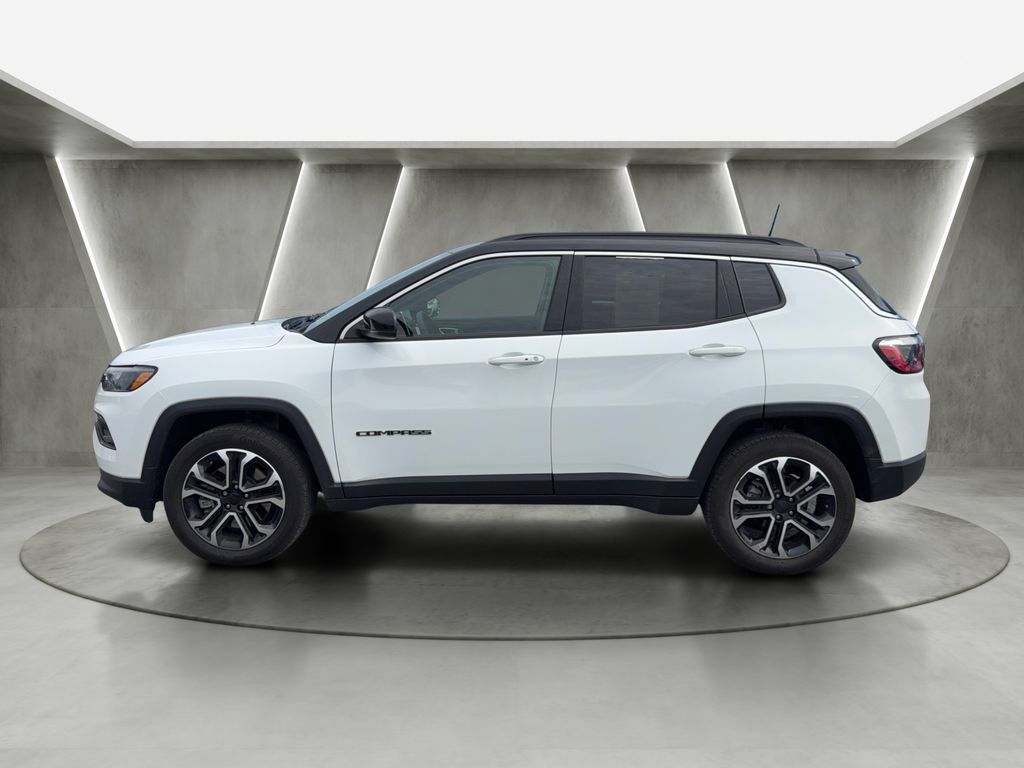 Used 2023 Jeep Compass Limited AWD/4WD image 4