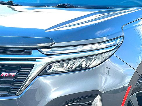 Used 2023 Chevrolet Equinox RS FWD image 4
