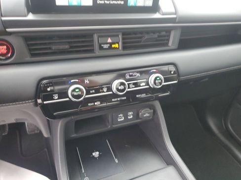 Used 2023 Honda Pilot Touring image 22