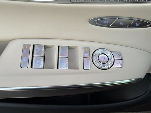 New 2026 Genesis GV70 2.5T Select image 12