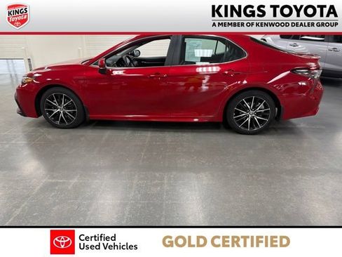 Certified 2022 Toyota Camry SE w/ Audio Upgrade Package FWD image 5