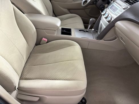 Used 2009 Toyota Camry LE image 22