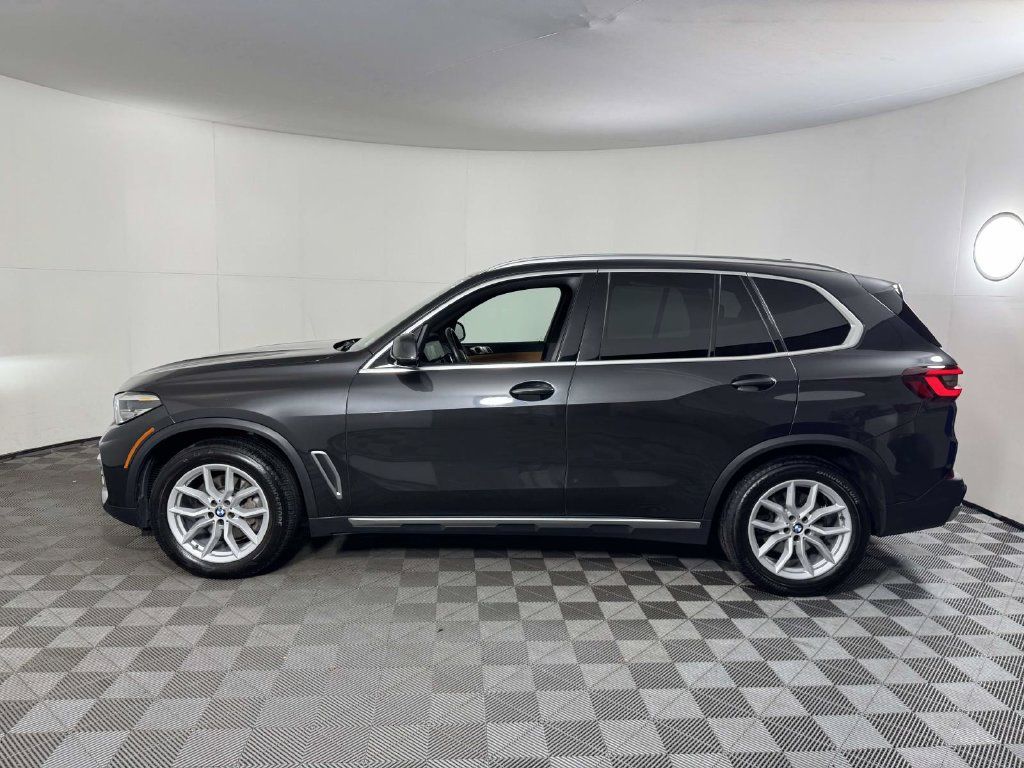 Used 2023 BMW X5 xDrive40i AWD/4WD image 11