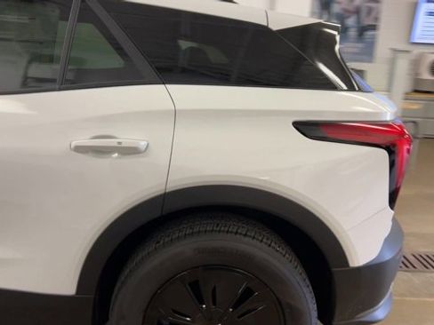 New 2025 Chevrolet Blazer EV LT w/ Midnight/Sport Edition image 6