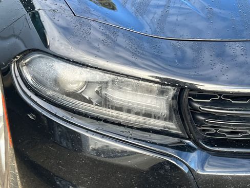 Used 2020 Dodge Charger SXT image 8