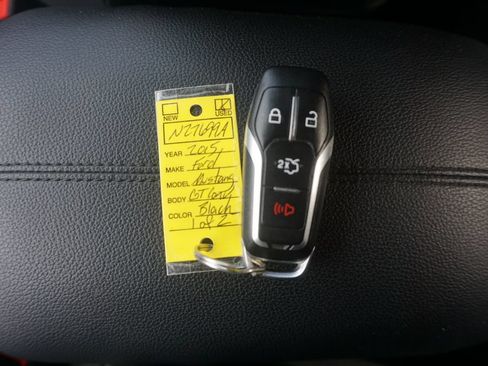 Used 2015 Ford Mustang GT Premium RWD image 23