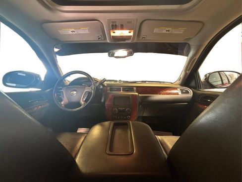 Used 2013 Chevrolet Tahoe LTZ AWD/4WD image 35