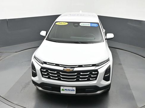 Used 2025 Chevrolet Equinox LT AWD/4WD image 27