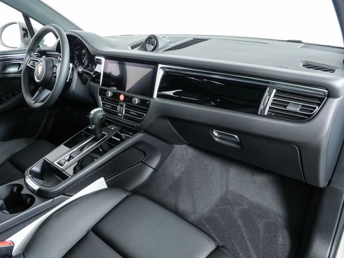 New 2026 Porsche Macan AWD/4WD image 26