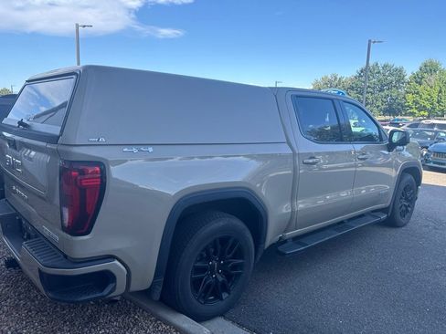 Used 2022 GMC Sierra 1500 Elevation w/ Elevation Premium Package AWD/4WD image 6