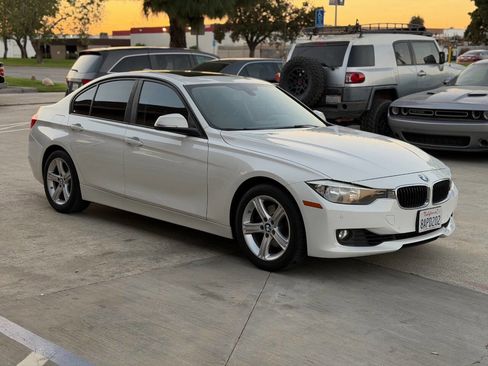 Used 2014 BMW 328i Sedan RWD image 5
