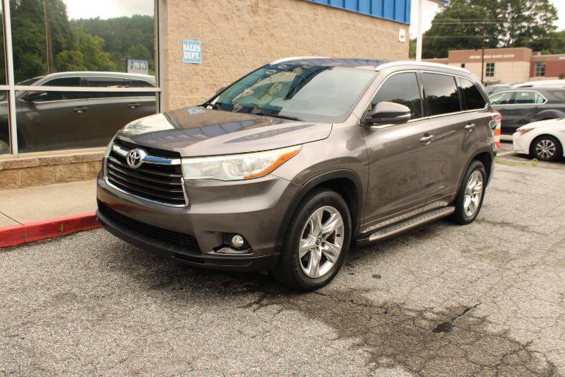 Used 2016 Toyota Highlander Limited FWD image 3