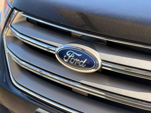 Used 2015 Ford Edge SEL w/ Equipment Group 201A image 8