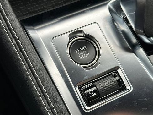 Certified 2024 Jaguar F-PACE R-Dynamic S image 22