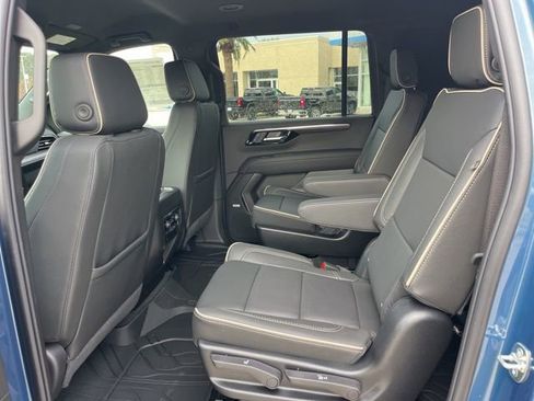 New 2026 Chevrolet Suburban Premier image 41