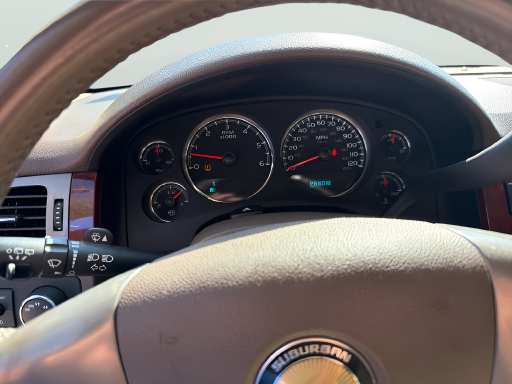 Used 2010 Chevrolet Suburban LTZ AWD/4WD image 21