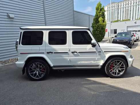 Certified 2022 Mercedes-Benz G 63 AMG 4MATIC image 2