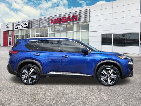 Used 2023 Nissan Rogue SL w/ SL Premium Package image 8