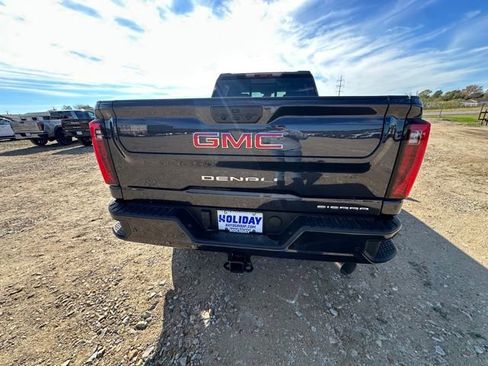 New 2026 GMC Sierra 2500 Denali w/ Denali Reserve Package image 7