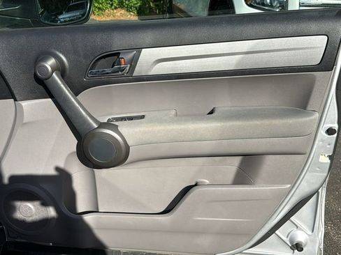 Used 2010 Honda CR-V LX image 13