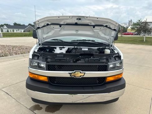 Used 2025 Chevrolet Express 2500 w/ Driver Convenience Package RWD image 36