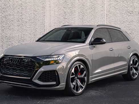 Used 2024 Audi RS Q8 AWD/4WD image 1