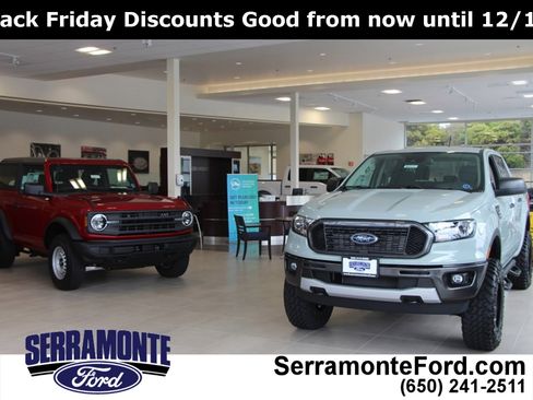 Used 2023 Nissan Kicks SR w/ SR Premium Package image 32