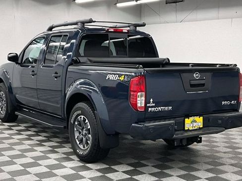 Used 2021 Nissan Frontier PRO-4X w/ Pro-4x Utility Package image 3