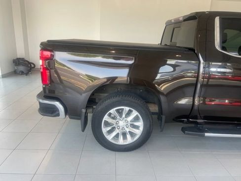 Used 2019 Chevrolet Silverado 1500 LTZ w/ LTZ Premium Package AWD/4WD image 10