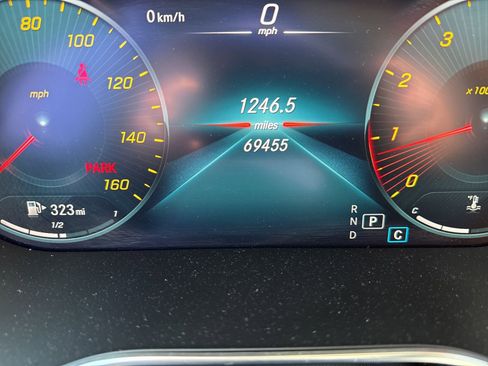 Used 2021 Mercedes-Benz GLC 300 4MATIC image 14