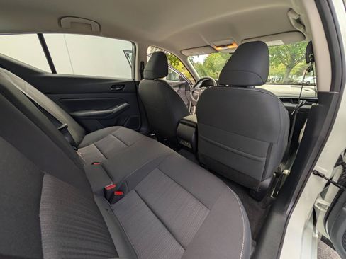 Used 2025 Nissan Altima 2.5 SV AWD/4WD image 10