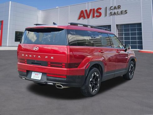 Used 2025 Hyundai Santa Fe SEL FWD image 6