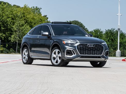 Used 2023 Audi Q5 2.0T Prestige w/ Prestige Package AWD/4WD image 2