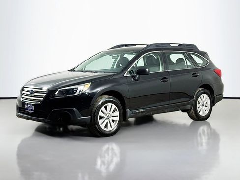 Used 2017 Subaru Outback 2.5i AWD/4WD image 3