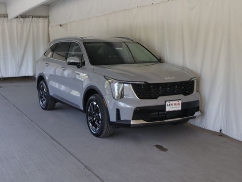 Used 2026 Kia Sorento S AWD/4WD image 1