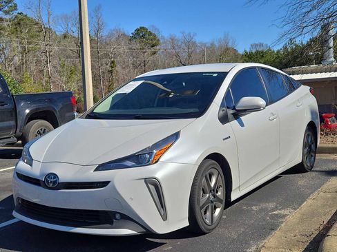 Used 2022 Toyota Prius XLE image 3