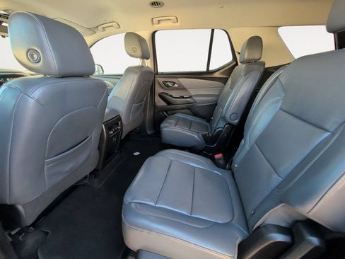 Used 2019 Chevrolet Traverse LT AWD/4WD image 18