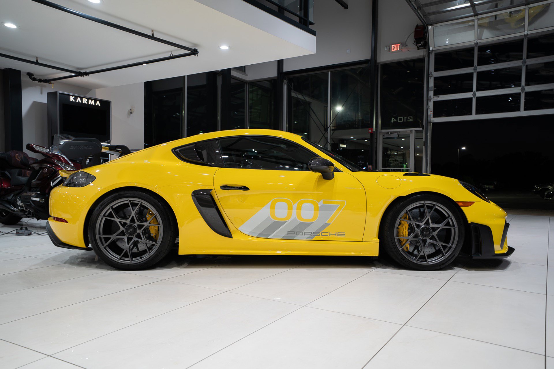 Used 2024 Porsche 718 Cayman GT4 RS RWD image 35