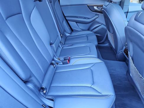 Used 2025 Audi Q8 Premium Plus image 17