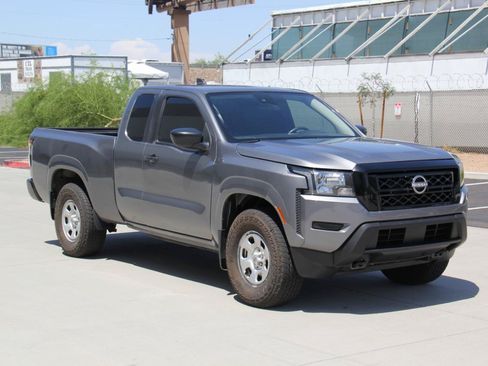 Used 2022 Nissan Frontier S w/ Technology Package AWD/4WD image 3