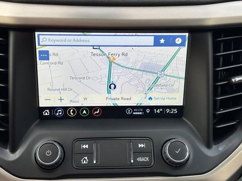 Used 2023 GMC Acadia Denali w/ Black Diamond Edition image 32