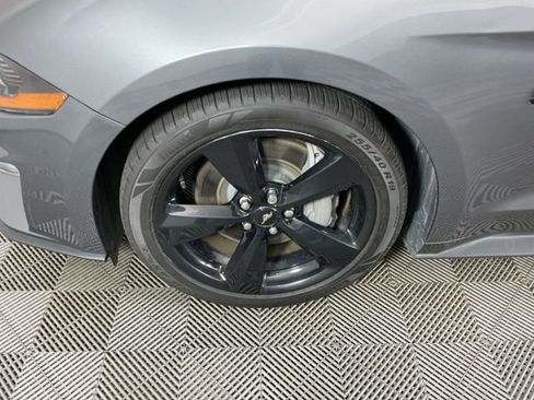 Used 2022 Ford Mustang GT Premium w/ Black Accent Package RWD image 9